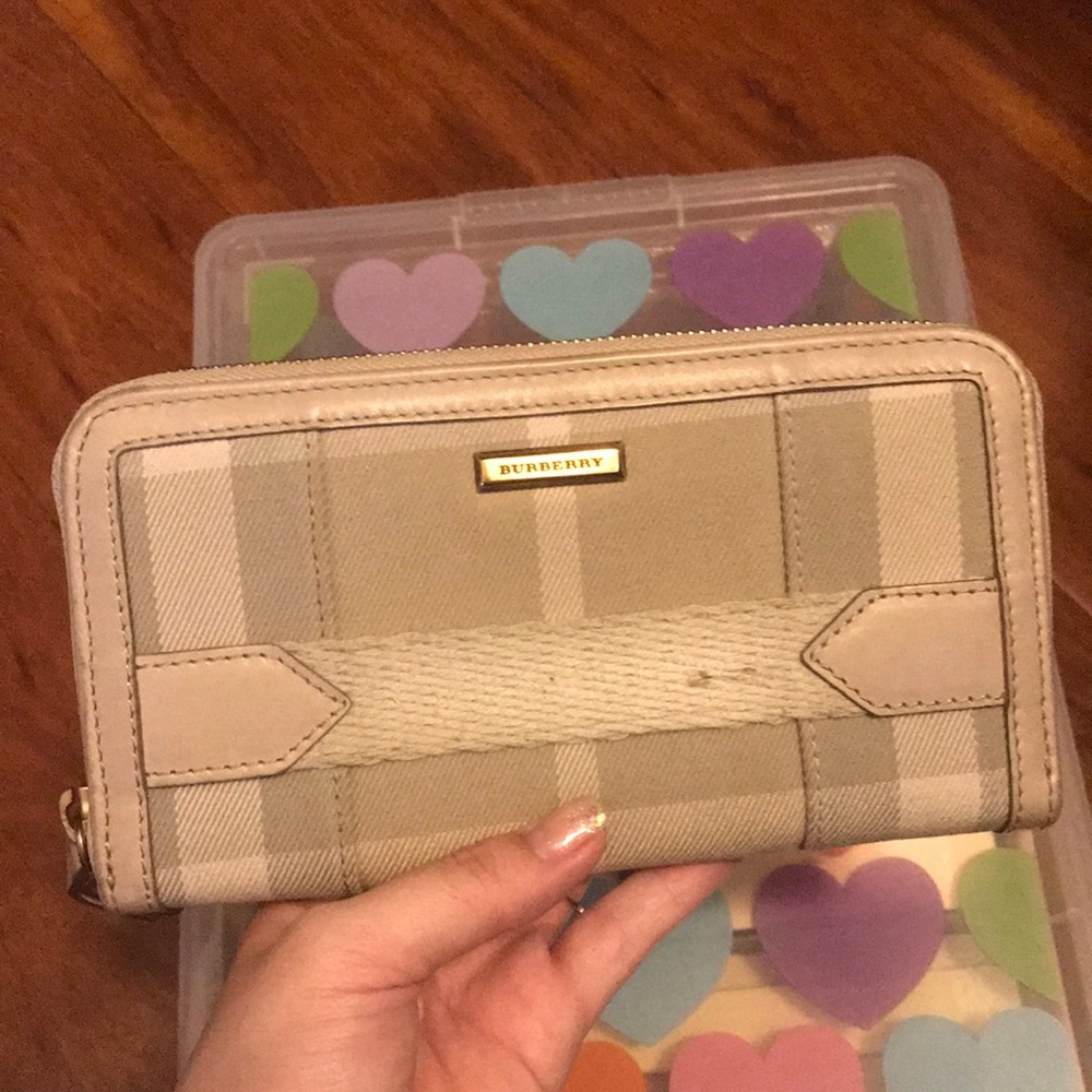 Burberry wallet